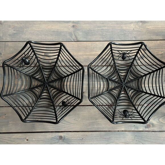 Spider Plastic Basket Set Decoration/Serving Halloween Trick Or Treat Storage - Picture 1 of 6